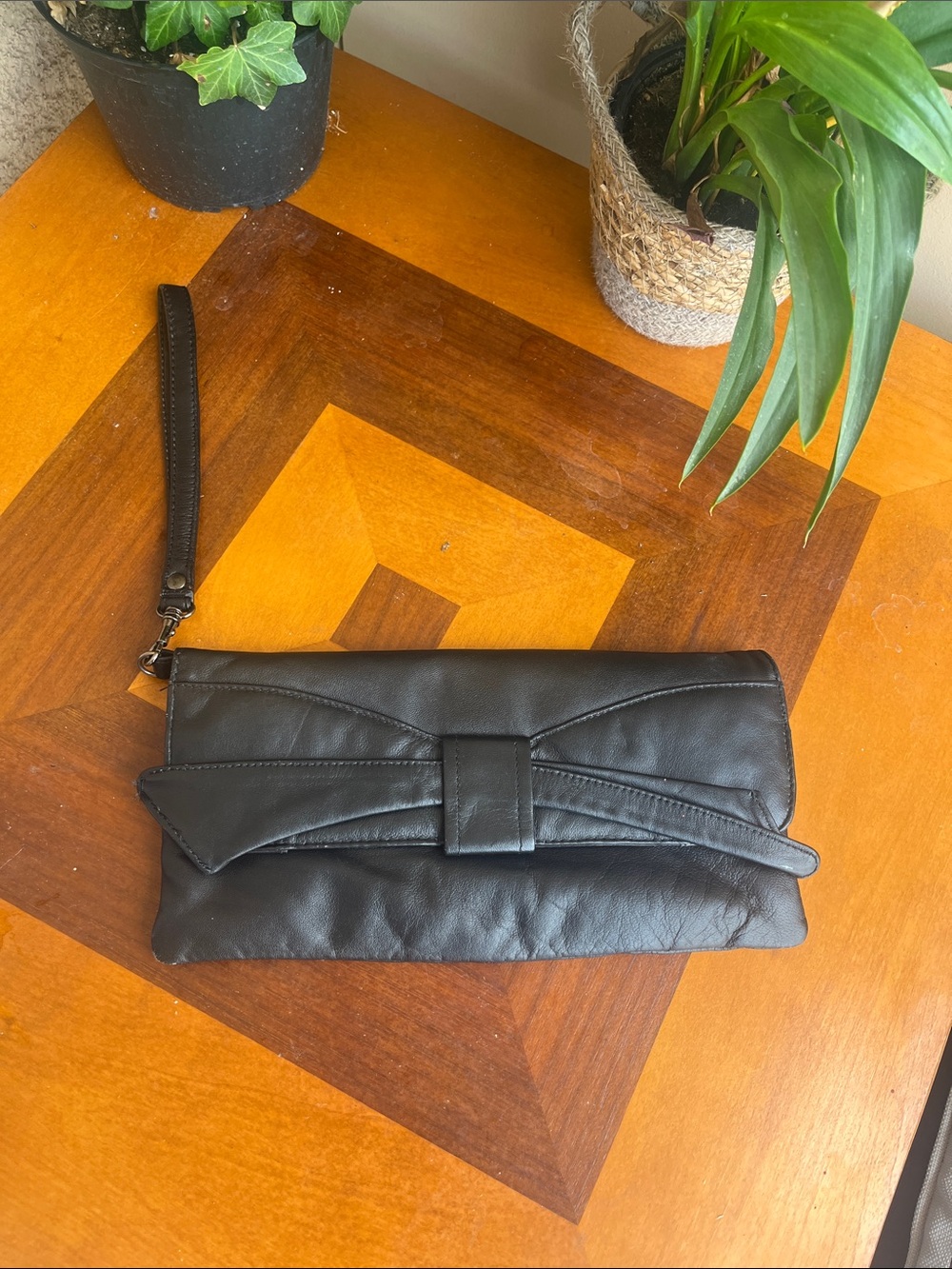 Black Vegan Leather Bow Wristlet Clutch